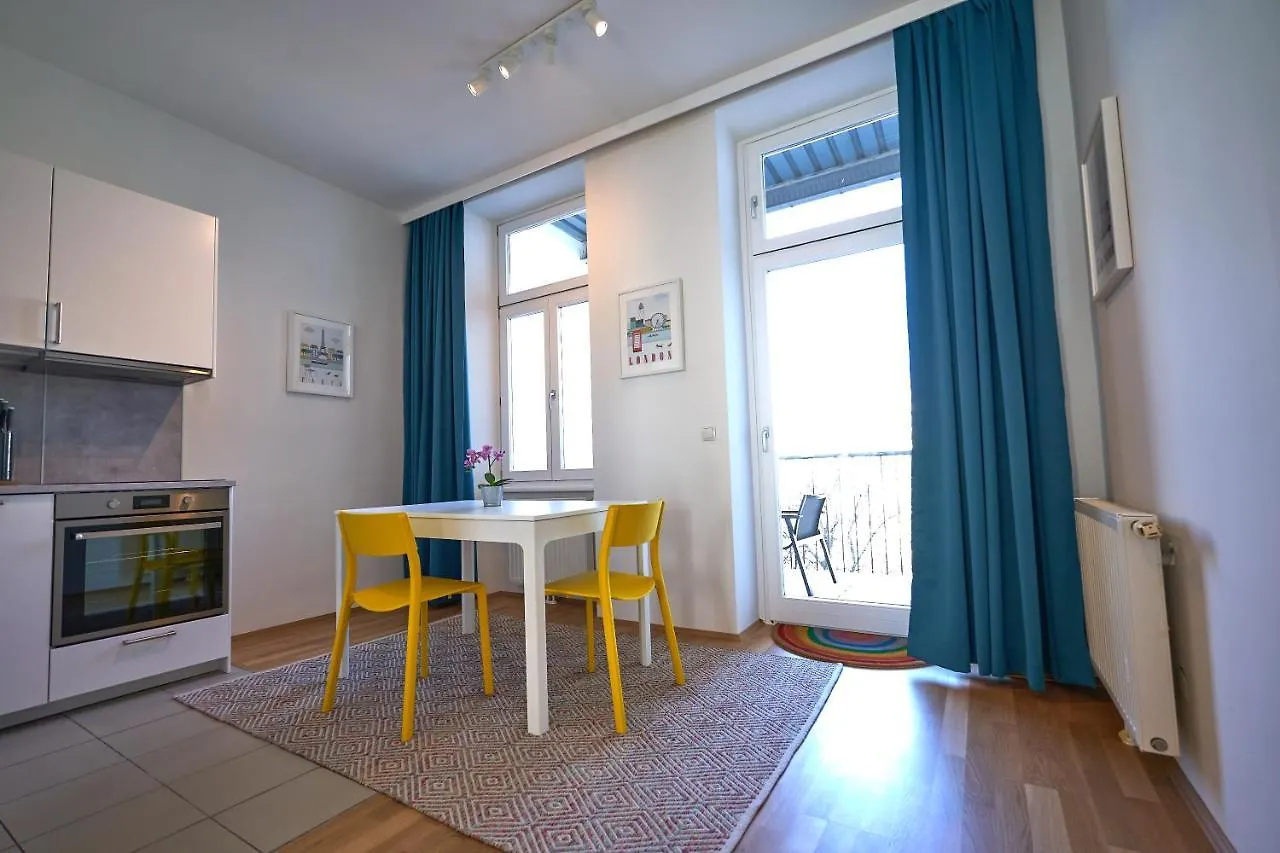 Trendy Apartment Zentral Gelegen Vienna